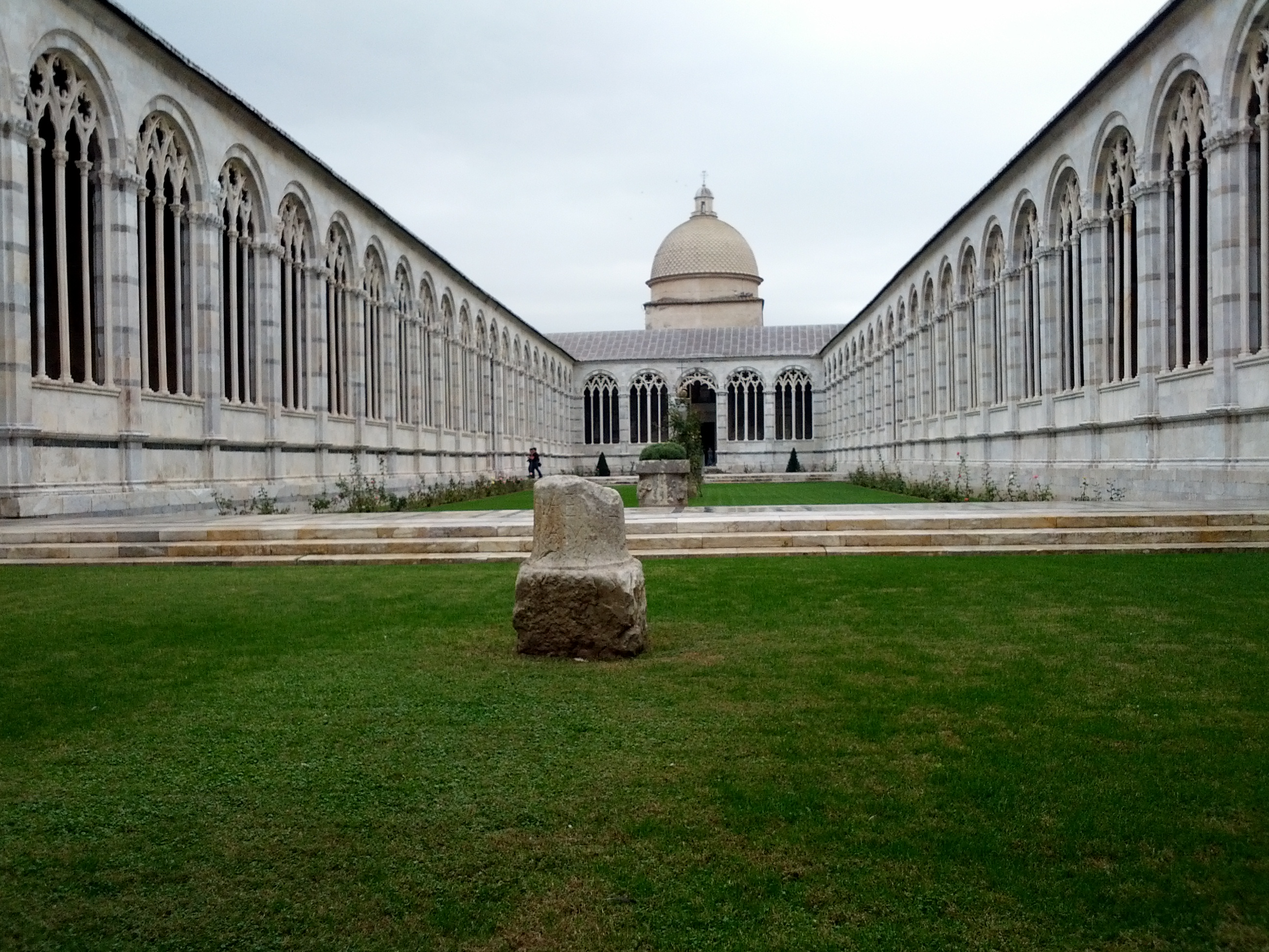 Il Camposanto e la Cattedrale