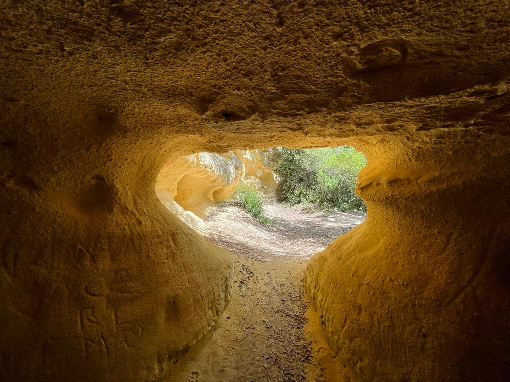 L'ANELLO DELLE GROTTE GIALLE 