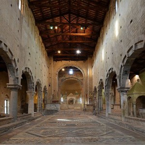 Tuscania e fioritura della lavanda (con degustazione)