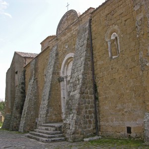 Nel regno del 'tufo': Sovana e Pitigliano