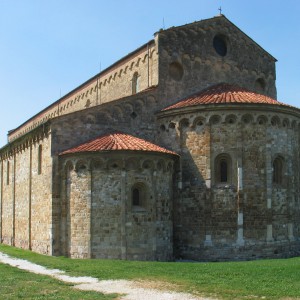 Dal Romanico al Manierismo: S.Piero a Grado e S.Stefano dei Cavalieri