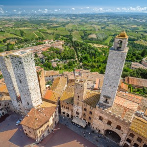 San Gimignano tra storia e grandi affreschi